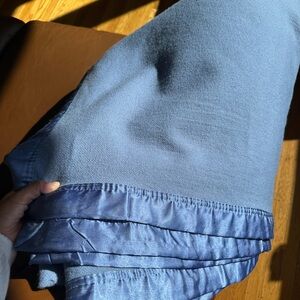 Creswick Woollen Mills Satin-Trim 100% Australian Wool Queen Blanket